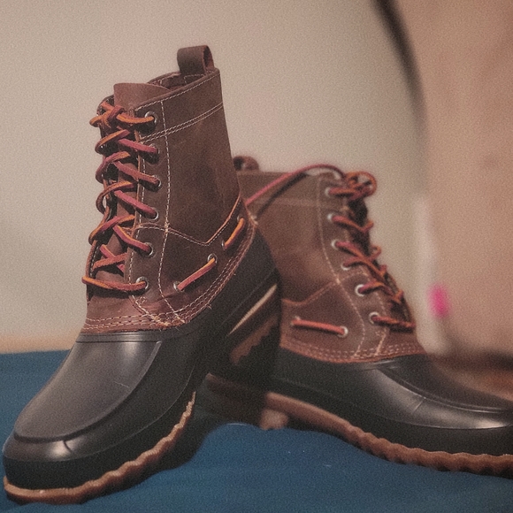 Men's Decoy Duck Boot in Dark Tan and Navy by Sperry - Picture 10 of 12